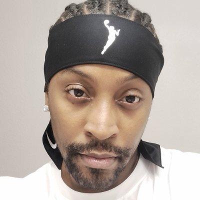 LollieDamion's profile picture. 