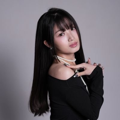 RFritzy_JKT48's profile picture. 🪄🔮
business inquiries: 081123404848 (Feli)