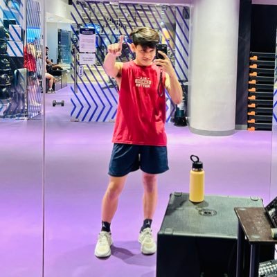 azjomm's profile picture. COMPOSED THICKER | REVERSIBLE OBSERVATION | BACK UP: https://t.co/OhF7zOrMv1