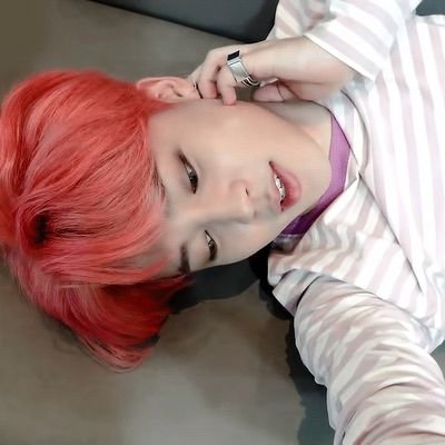 jkooktard's profile picture. aléjate de jimin puta