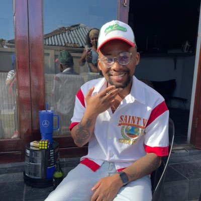 LuthoSinekeEC's profile picture. Am a guy fallen in to a new world full of crime & violence. All i want is to take care of my family. But money, power, friendship & love have confused me