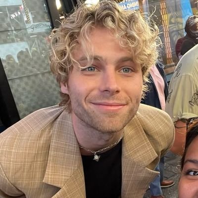 ophalites's profile picture. 