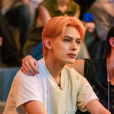 hx2705649561243's profile picture. 