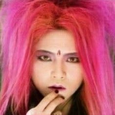 s2jhp2AHRQrwaSM's profile picture. オカルト/パンク/ハードロック/メタル/V系