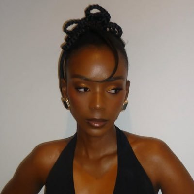 eunjinxna's profile picture. 