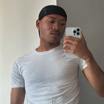 1oftrell's profile picture. 