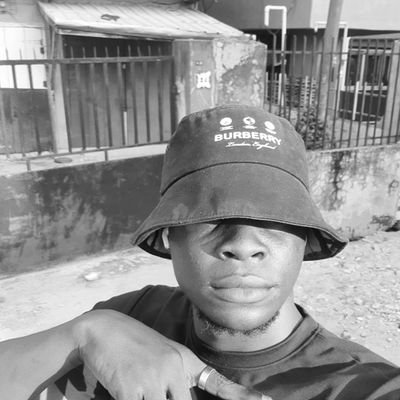 JBKulzzy's profile picture. just a young boy hungry for good life👽
listen to music it helps the best 👌 
#OneBeatOneWorld🌍 🎶🔊
#musicwithJBkulzzy