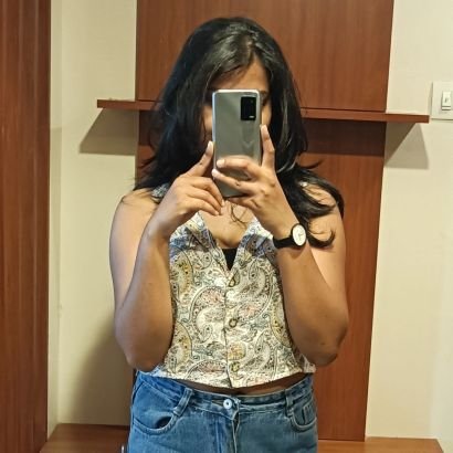 trushachau63997's profile picture. 