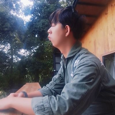 hnuy_nxng's profile picture. หนุ่ยน้อยครับ  เป็นหนุ่มเชียงใหม่ครับ
อายุ22ครับ ชอบชักว่าวน้ำแตก
ชอบคอลเสียว  ชอบคอลว่าวน้ำแตก