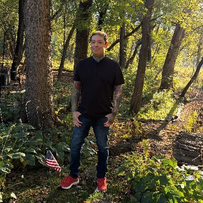 iamChris_Hansen's profile picture. ⭐El-Salvadoran 🇸🇻
⭐@WWE Supporter🤼
⭐Autism & Mental Health Advocate
https://t.co/JZY2k8Npad