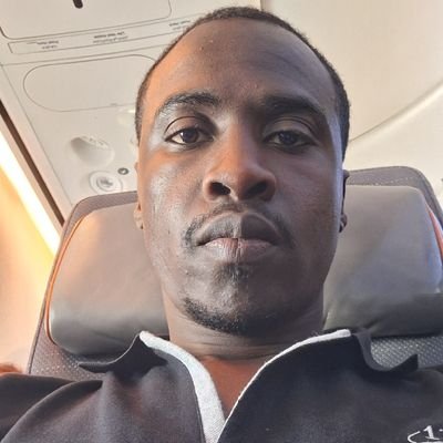 Akandwanahooo's profile picture. Christian ||Engineer || psalm 56:9 || @ManUtd