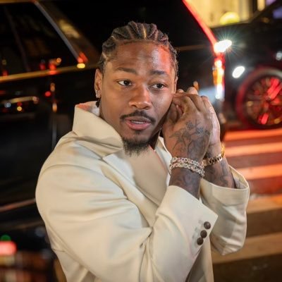 kodak_lat's profile picture. I know some things locked in I prefer not to say