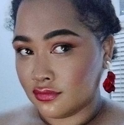 marfmellow's profile picture. #ALLBLACKLIVESMATTER 
✨stay curious, ask ?, fight with integrity✨ #agender #fat #harmreduction #fairyheauxmother