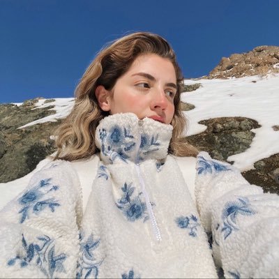 dessiresun's profile picture. Negar Mousavi