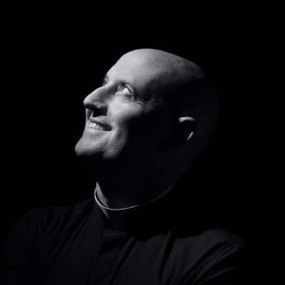 Padre Guilherme Profile