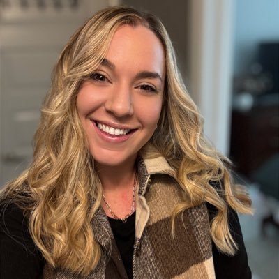 amolz12's profile picture. dog whisperer by day & nurse by night