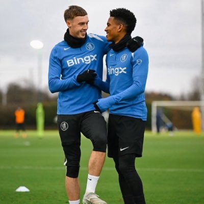 Lawale_01's profile picture. Fashion stylist | CEO @highlyfavDrip @chelseafc