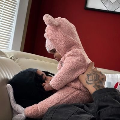 dailykuda's profile picture. I be lit in real life, I just don't pull out my phone to record it 🤷🏿‍♂️