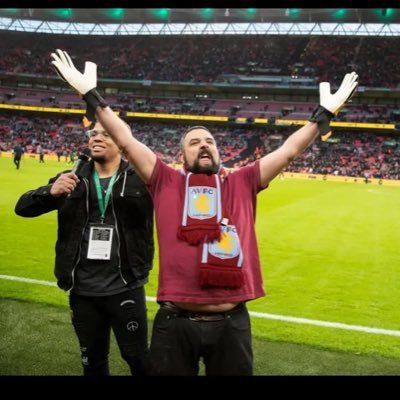 Savlinton's profile picture. Massive footie & Golf fan who loves to dance, game, gamble and drink cocktails! AVFC