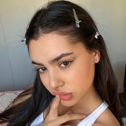 saoirseaaz's profile picture. atira ♡ august 💫