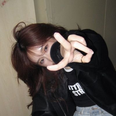 w00f87's profile picture. essentially i'm just talking to myself about queer stuff