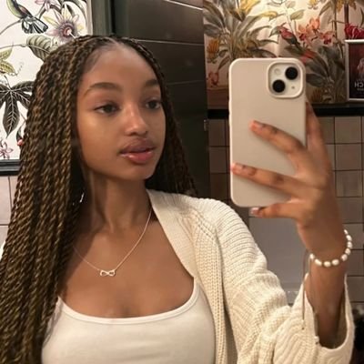 Tschamba03's profile picture. Mom favorite 😍