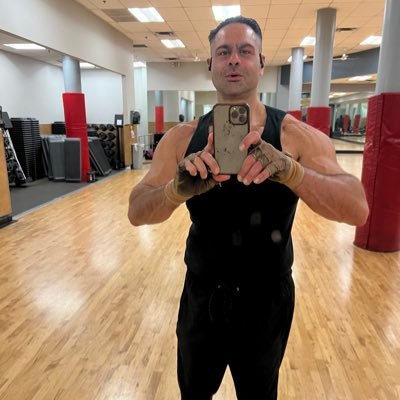 BiGbAdBeNyO's profile picture. Mostly rambling about sports..#Bruins