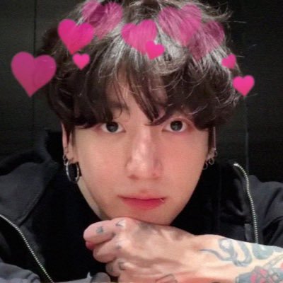 vkooksyy's profile picture. 아포방포