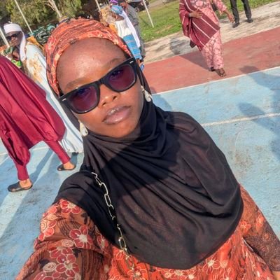 MunirahLawal1's profile picture. visual designer /products packaging designer /brand designer / learning ui/ux
Email: neerah09@gmail.com
https://t.co/2XzZxFb7R5