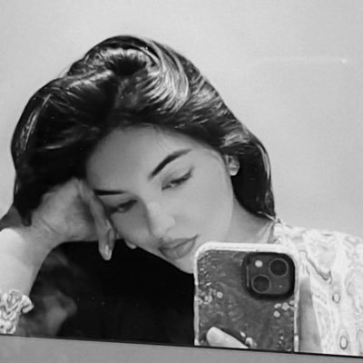 aishmayax's profile picture. taaron mein ek tanha taara