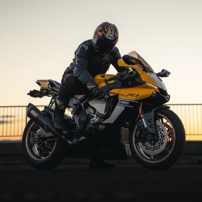 Gyaume_YZFR1's profile picture. YZF-R1 60th anniversary / Speed Triple 1200RR / Kushitani / TrueAdventure予備軍
