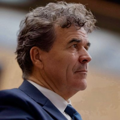 ericmichoux71's profile picture. Député @groupeudr de Saône-et-Loire