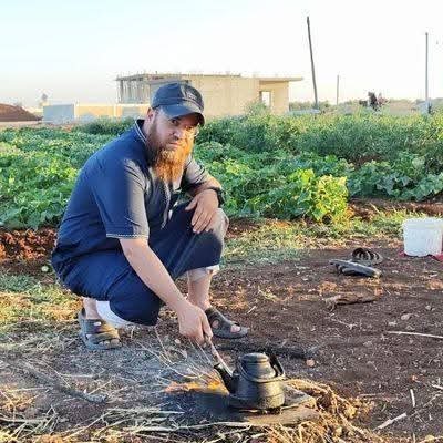 mueawia2011's profile picture. 🏴محمد أحمد الرزق ||مدينة #سراقب 

حركة أحرار الشام الإسلامية 
( تكتيك عسكري ،  العلم الشرعي ، الإدارة والاقتصاد ، الإمداد والتوريد ، ريادة الأعمال )