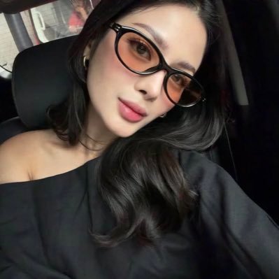 azralphdl's profile picture. other side of the table