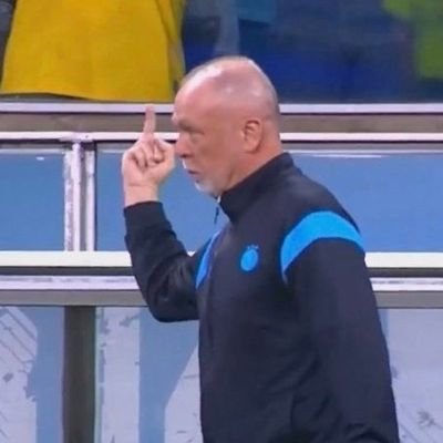 gremioponderado's profile picture. Como qualquer gremista minimamente ponderado, um renatista. Anti-cornetinha. Aprecie com PONDERAÇÃO