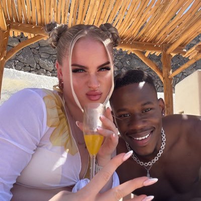 444srx's profile picture. 444 ✨🤍🙏🏼 #teambreezy