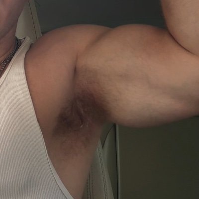 Pitsub44's profile picture. 