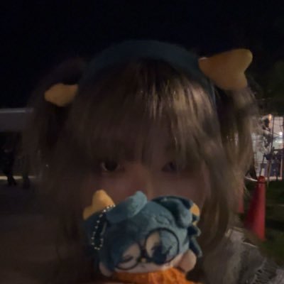 insomnyaa_'s profile picture. i love singing and dressing up. i just yap about too many other hyperfixations || まふまふ|| そう|| そらる|| Eve || 超学生|| 米津玄師|| いゔどっと || 宮下遊 || サブ垢≫ @makywz