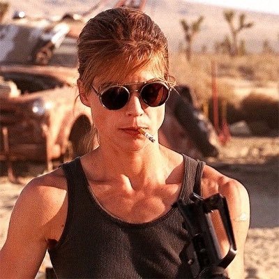 HijadeMinosAri's profile picture. No soy una flor delicada, soy la raíz que rompe el concreto.