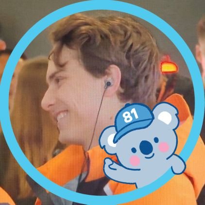 PIZZAPIASTRI's profile picture. the cat, the bunny, the bumblebee, the phoenix.