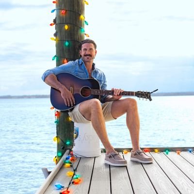 rilegreen2's profile picture. 🦆Singer/Songwriter🦆Hunter/Outdoorsman🦆 Alabama to Nashville🦆 @duckblindnash 
Don’t Mind If I Do (Deluxe) out now.