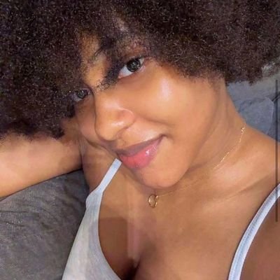 mhizLoveth232's profile picture. 