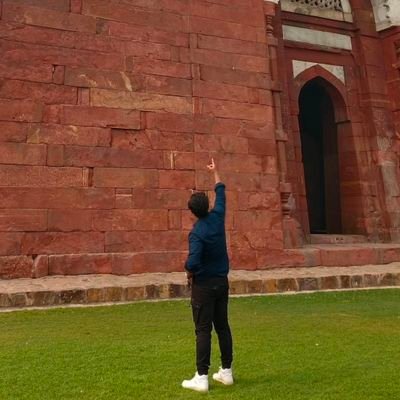 afgank000's profile picture. 🍁 Like autumn leaves, I let go beautifully.

😎Be kind to your heart.