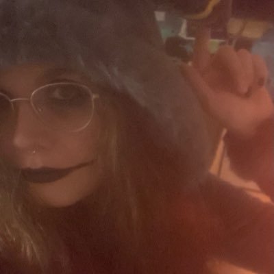 evil__ivy's profile picture. Eskapismus kickt 🔥⛓️🖤