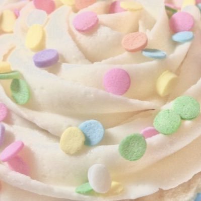 mysweetro's profile picture. 21 | 🇵🇸 ❤️| all things music and movies !!!