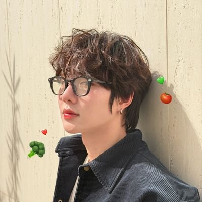 floivu's profile picture. 🦆🐰