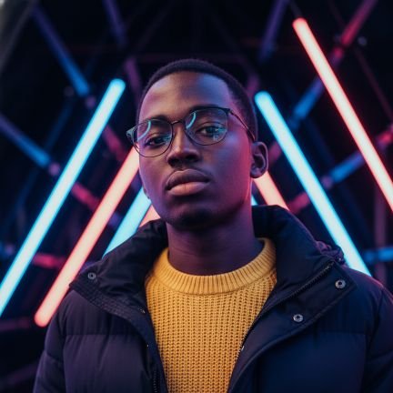 Hussaininasoone's profile picture. QVBWWANN