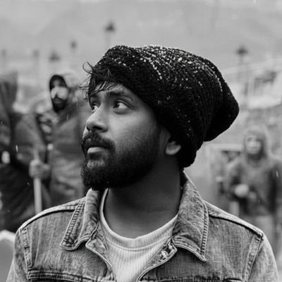 Prashistweeting's profile picture. One Consciousness - Many Minds 

✨Space cadet✨