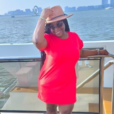 MaraDorine's profile picture. 