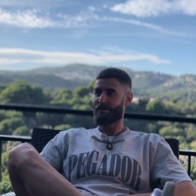 evolvee33's profile picture. 7+ years battling my own mind.
Now I help people break free from the mental matrix, dissolve anxiety, and live from clarity instead of fear.